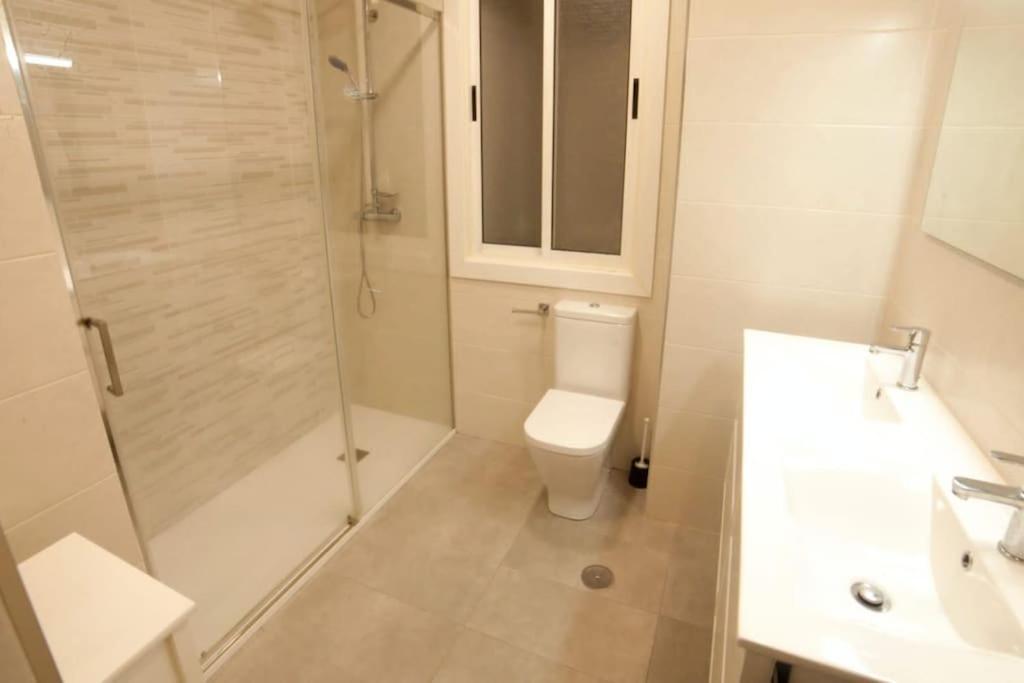 Piso Lujo En Gran Via Con Garaje Apartment Vigo Exterior photo