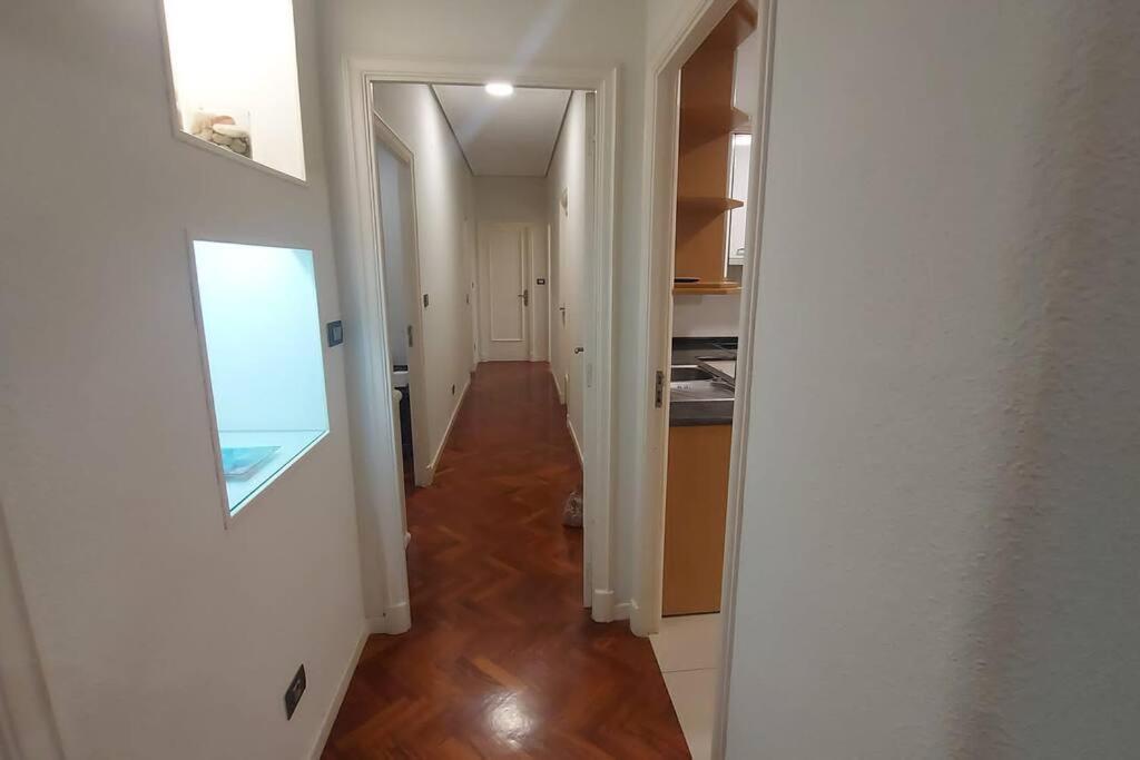 Piso Lujo En Gran Via Con Garaje Apartment Vigo Exterior photo