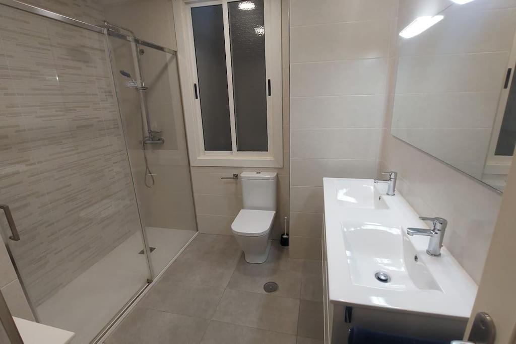 Piso Lujo En Gran Via Con Garaje Apartment Vigo Exterior photo
