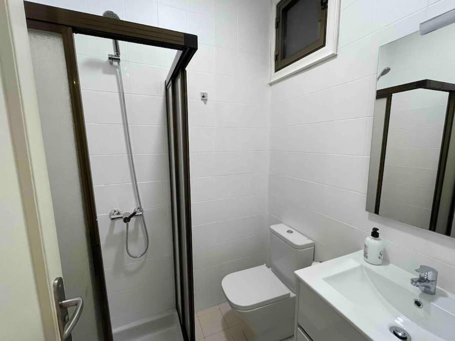 Piso Lujo En Gran Via Con Garaje Apartment Vigo Exterior photo